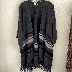 GAP wool poncho